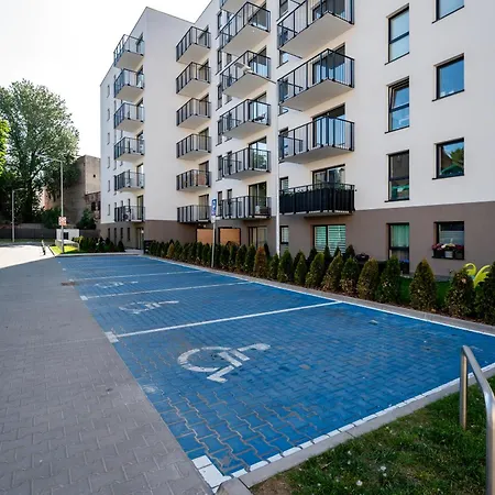 Appartamento Downtown - Parking, Balcony, Location - By Rentujemy *