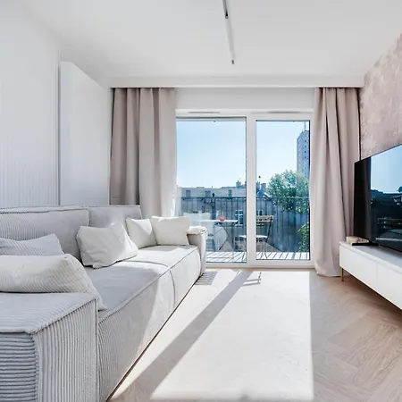 Downtown - Parking, Balcony, Location - By Rentujemy Appartamento *